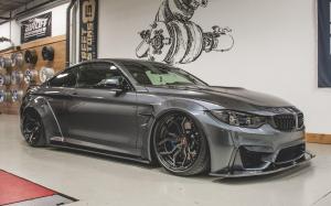 BMW M4 Coupe by AirLift Performance on Vossen Wheels (HC-3 (3-Piece)) 2019 года